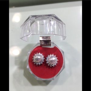 New Fresh Water Pearl With Crystals